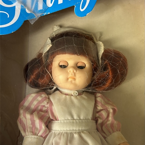 🖤1988 Vogue Dolls ‘GINNY MAKING IT BETTER’ 8” Doll W/ Pet Dog Collection - Picture 2 of 13